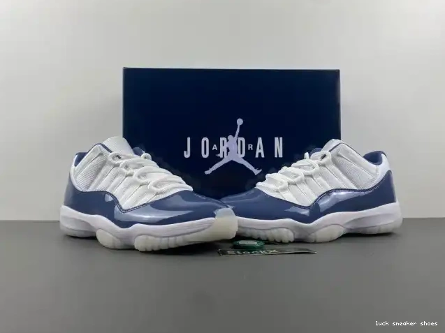 Reps LUCY 11 Jordan Low (2024) Navy Retro Midnight FV5104-104 0608